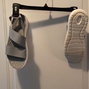 LiteRide by Crocs grey sandal